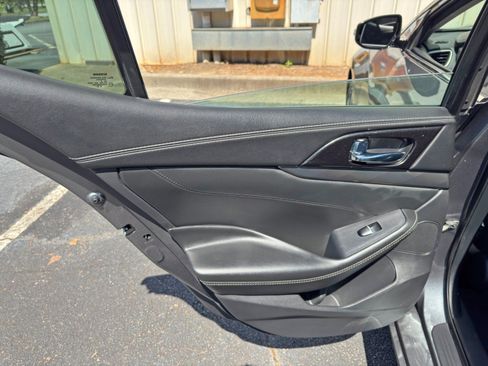 Used 2019 Nissan Maxima 3.5 SV w/ Floor Mat Group FWD image 37