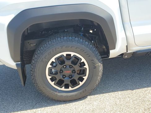 New 2026 Toyota Tacoma TRD Off-Road AWD/4WD image 5