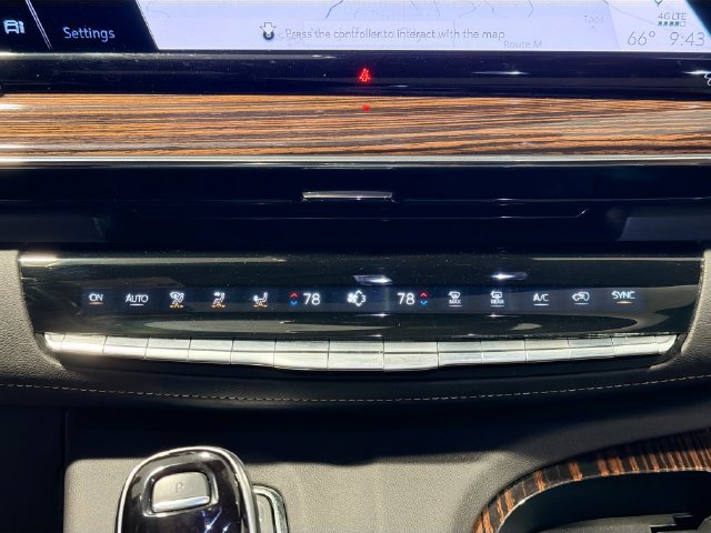 Used 2023 Cadillac Escalade Premium Luxury w/ Performance Package AWD/4WD image 15