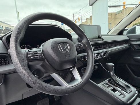 Used 2024 Honda CR-V EX image 18