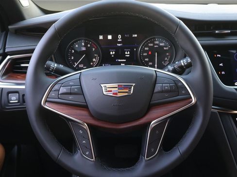 New 2026 Cadillac XT5 Premium Luxury image 16
