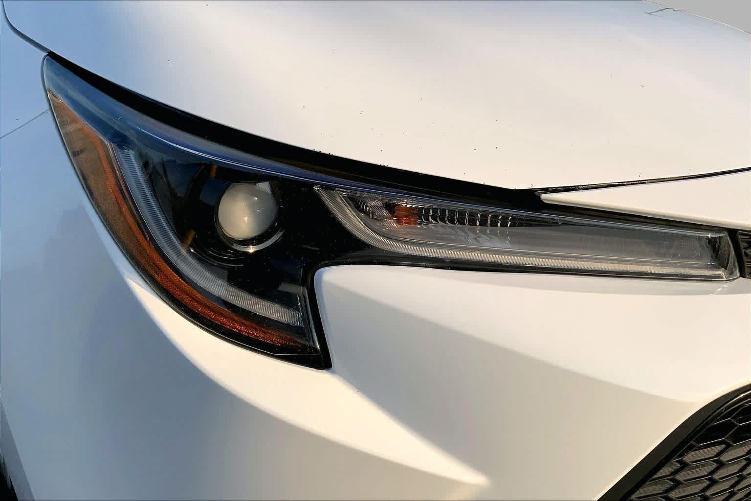 Used 2020 Toyota Corolla LE w/ LE Premium Package FWD image 20