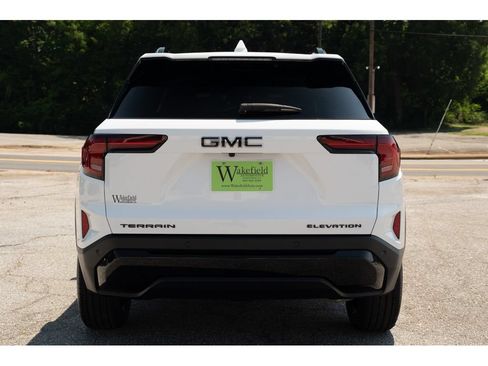 New 2027 GMC Terrain Elevation w/ Elevation Premium Package FWD image 7
