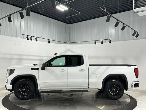 Used 2025 GMC Sierra 1500 Elevation AWD/4WD image 16