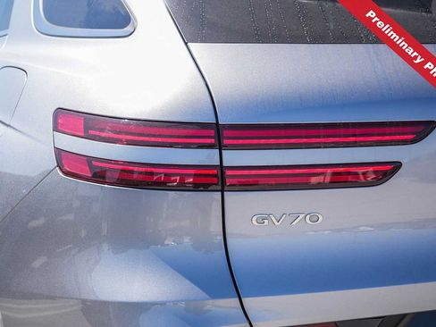 Used 2022 Genesis GV70 3.5T Sport w/ Sport Advanced Package AWD/4WD image 9