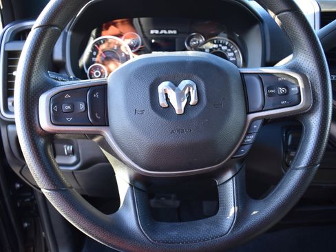 Used 2024 RAM 2500 Tradesman w/ Chrome Appearance Group image 12