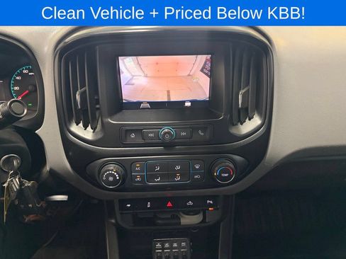 Used 2021 Chevrolet Colorado W/T w/ WT Convenience Package AWD/4WD image 11