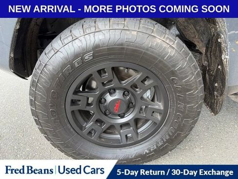 Used 2024 Toyota 4Runner TRD Off-Road Premium w/ Moonroof Package AWD/4WD image 11