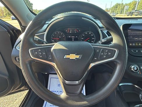 Used 2024 Chevrolet Malibu LT image 21