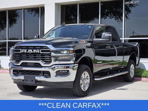 Certified 2025 RAM 2500 Big Horn AWD/4WD image 3