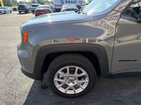 Used 2022 Jeep Renegade Sport w/ Sport Appearance Group AWD/4WD image 11