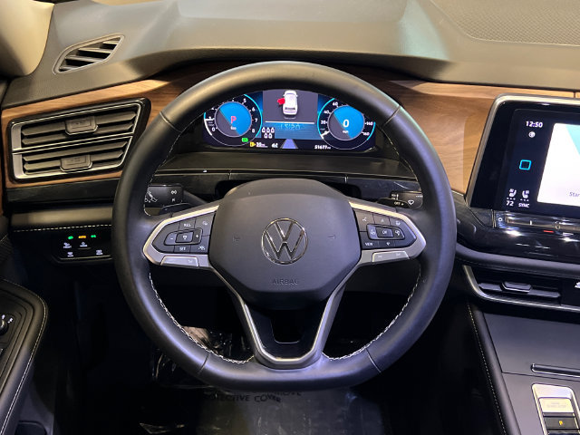 Certified 2025 Volkswagen Atlas SE FWD image 19