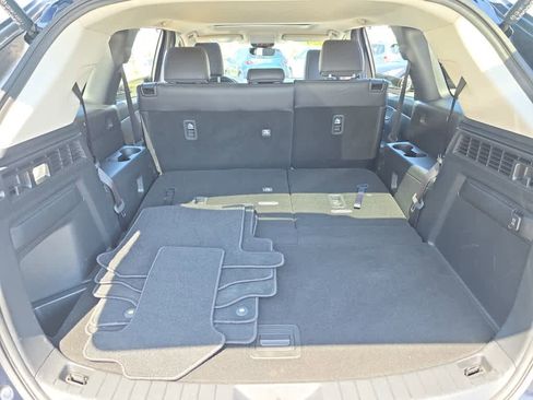 Used 2024 MAZDA CX-90 3.3 Turbo w/ Preferred Package AWD/4WD image 34