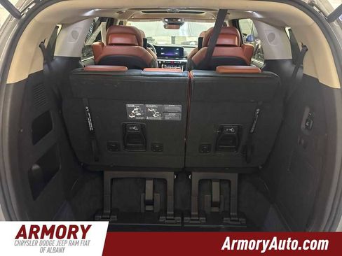 Used 2022 Kia Carnival SX Prestige w/ Paint Protection Package image 34