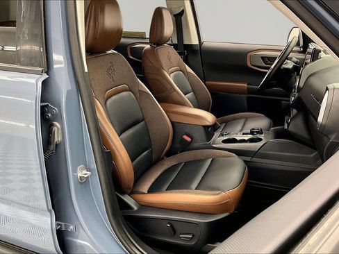 Certified 2025 Ford Bronco Sport Outer Banks w/ Outer Banks Tech Package+ AWD/4WD image 7