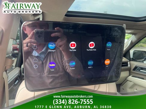 Used 2025 GMC Yukon Denali w/ Denali Reserve Package AWD/4WD image 28