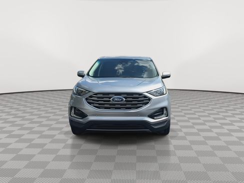 Used 2024 Ford Edge Titanium AWD/4WD image 3