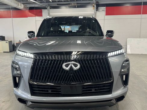 Used 2025 INFINITI QX80 Autograph image 2