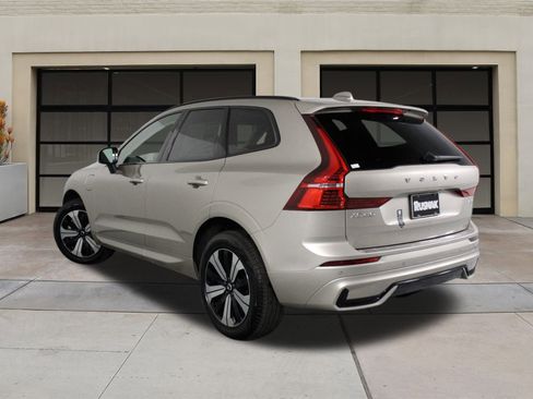 New 2025 Volvo XC60 T8 Core w/ Protection Package Premier image 3