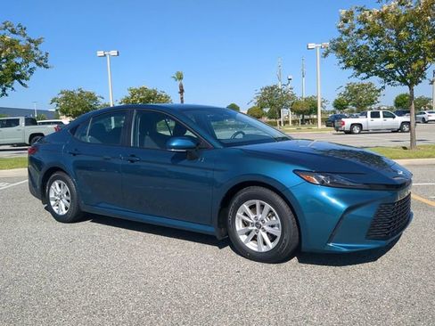 Certified 2025 Toyota Camry LE w/ Convenience Package FWD image 2