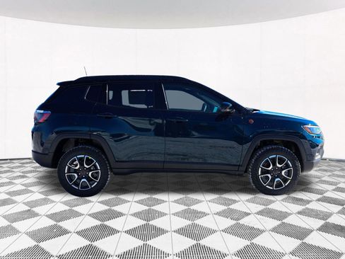 New 2026 Jeep Compass Trailhawk image 11