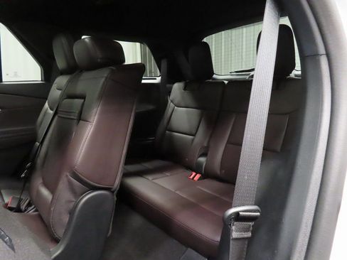 Used 2025 Ford Explorer Platinum image 54