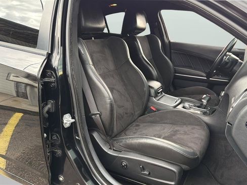 Used 2018 Dodge Charger GT AWD/4WD image 14