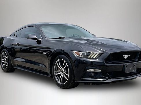 Used 2016 Ford Mustang GT RWD image 1