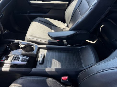 Used 2020 Honda Pilot Elite image 14