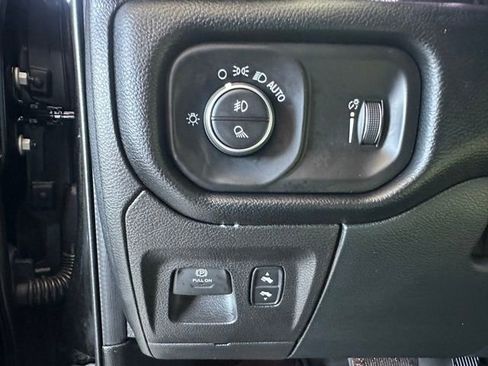 Used 2020 RAM 1500 Big Horn image 35