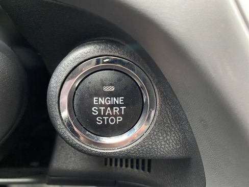 Used 2024 Subaru Crosstrek 2.0i Premium image 31