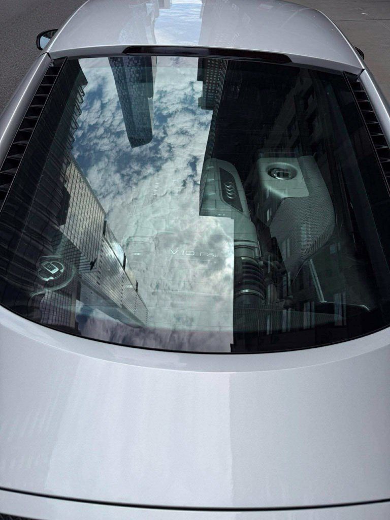 Used 2012 Audi R8 V10 AWD/4WD image 11