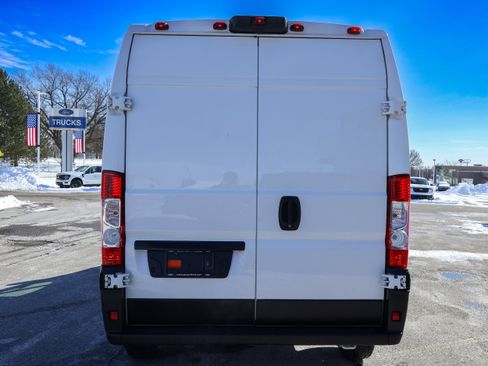 Used 2021 RAM ProMaster 2500 image 4