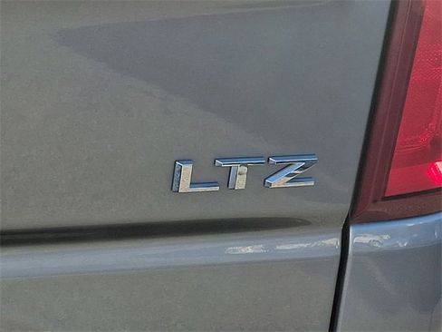 Certified 2025 Chevrolet Silverado 1500 LTZ image 32