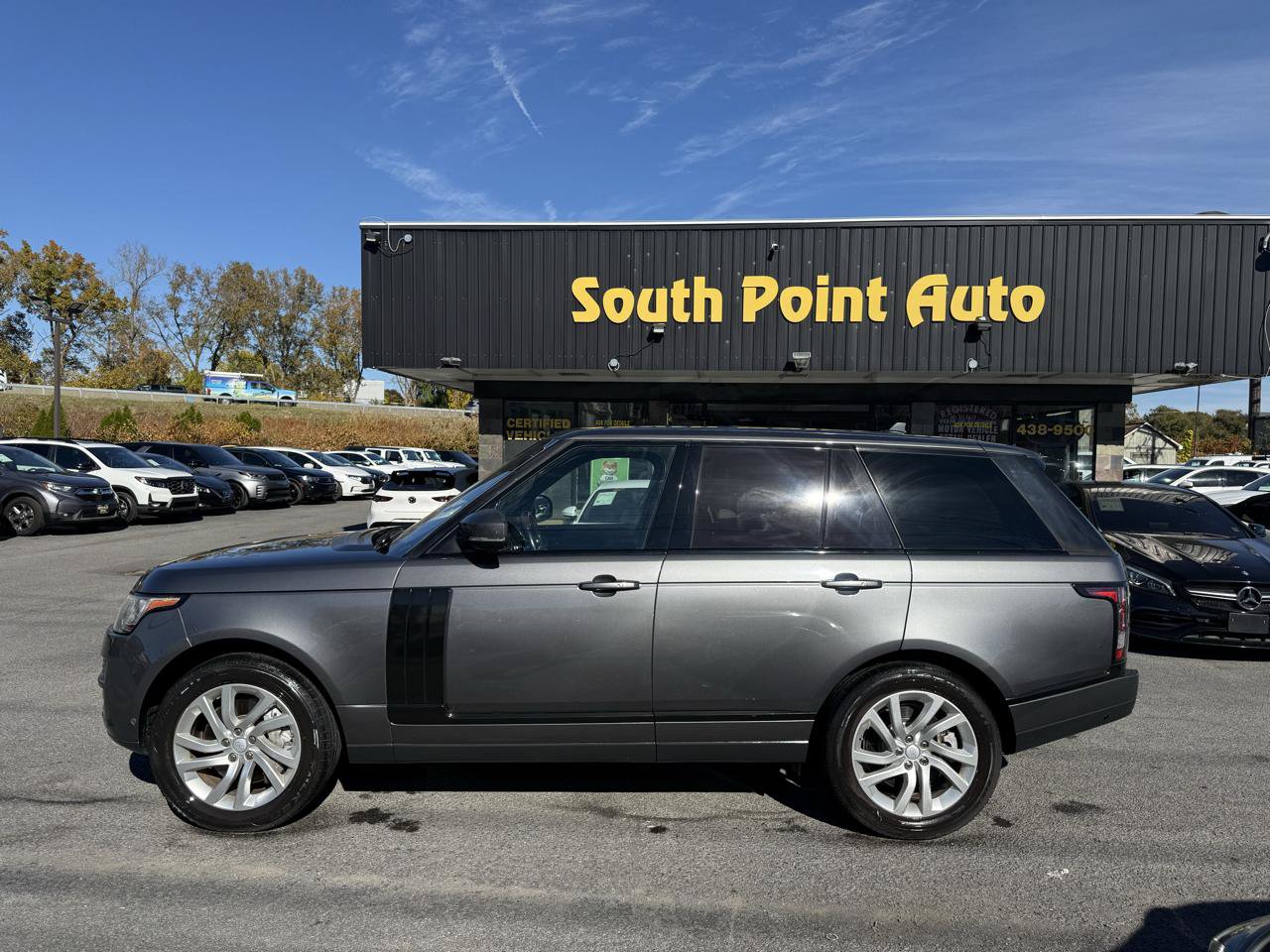Used 2016 Land Rover Range Rover Supercharged AWD/4WD image 11