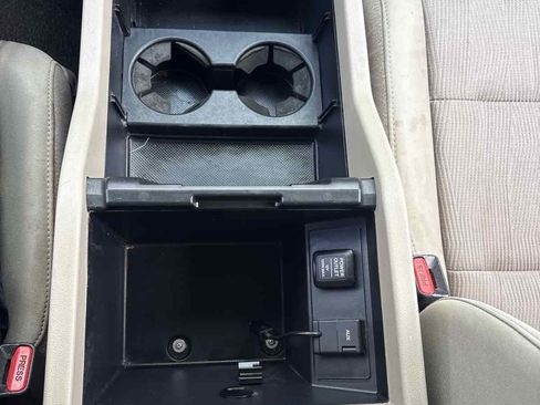 Used 2014 Honda Pilot EX image 23