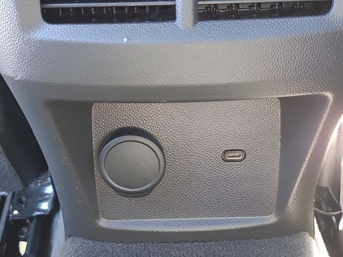 Used 2022 Cadillac CT5 Sport w/ Climate Package image 11