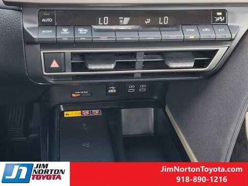 Used 2025 Toyota Camry LE FWD image 19