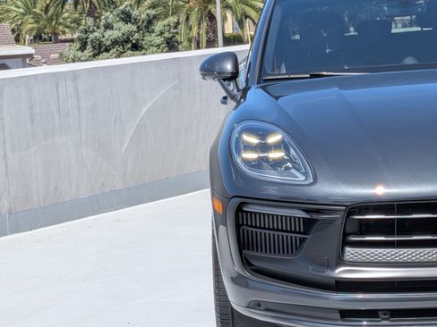 Certified 2024 Porsche Macan GTS AWD/4WD image 12