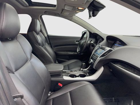 Used 2018 Acura TLX FWD image 39