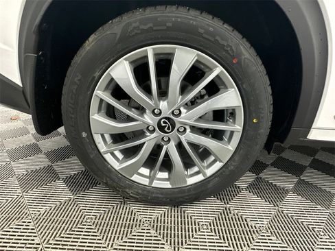 Used 2023 INFINITI QX50 Luxe w/ Accent Package image 19