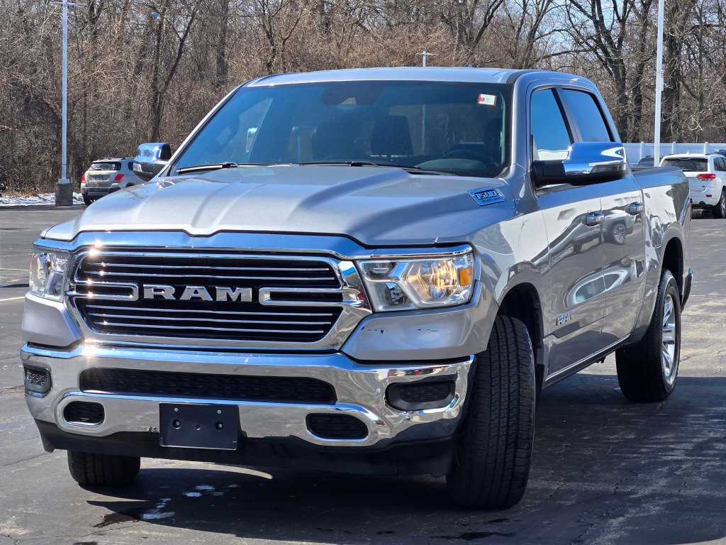 Used 2024 RAM 1500 Laramie AWD/4WD image 5