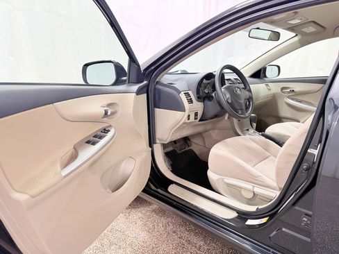 Used 2011 Toyota Corolla LE image 10