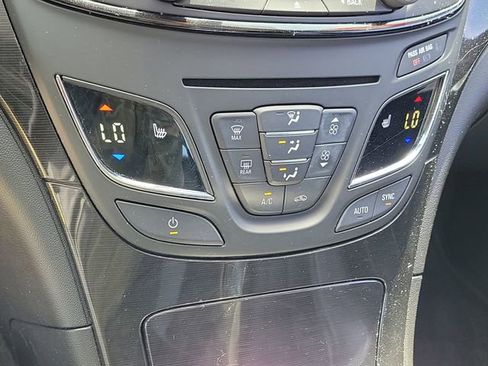 Used 2015 Buick Regal Premium FWD image 16