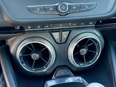 Used 2019 Chevrolet Camaro LT image 32