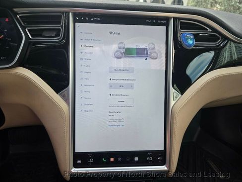 Used 2015 Tesla Model S 70 image 53