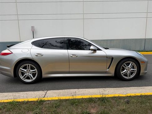 Used 2011 Porsche Panamera image 14