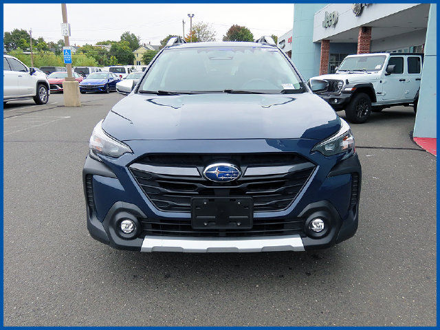 Used 2024 Subaru Outback Touring XT AWD/4WD image 3