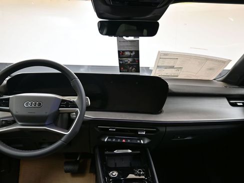 New 2026 Audi Q3 quattro 2.0T AWD/4WD image 22