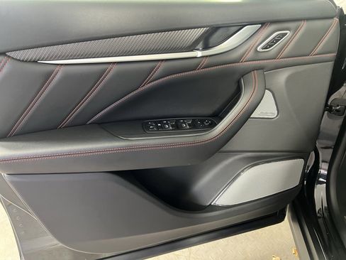 Used 2019 Maserati Levante Trofeo image 28